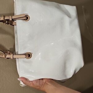 Michael Kors Elegant White Tote Bag